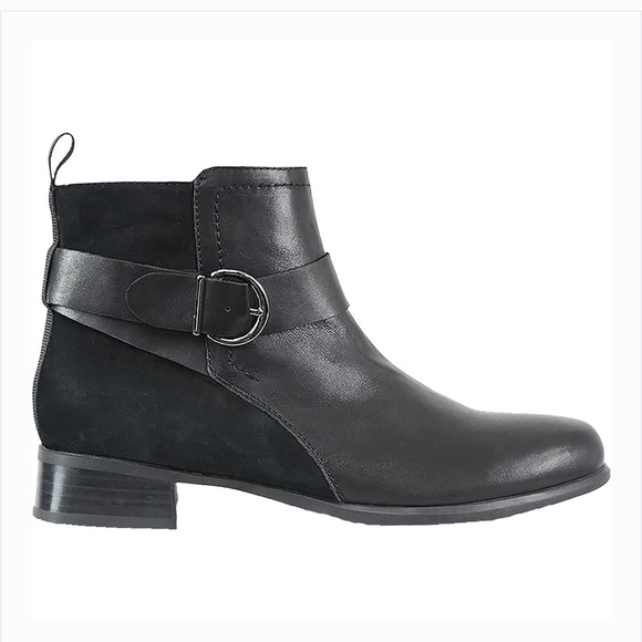 NEW $250 Munro Chestnut black combo leather ankle booties women size 9.5 - Picture 1 of 6